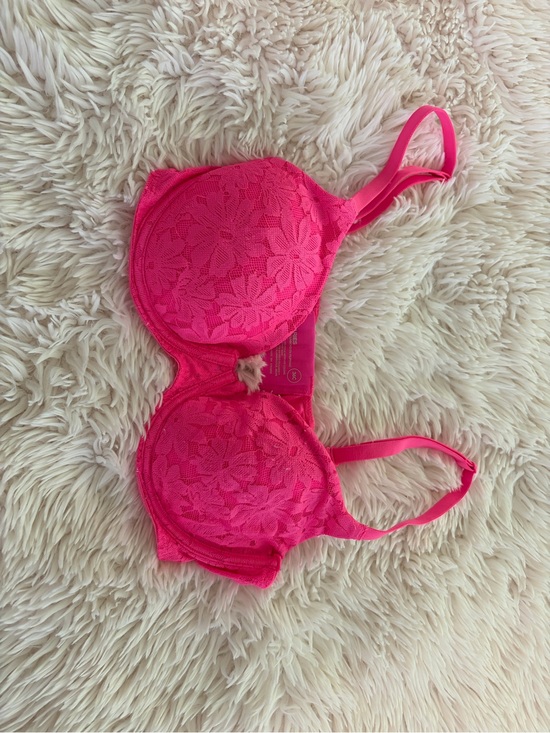 No Boundaries Other - No Boundaries Hot Pink Lace Underwire Bra